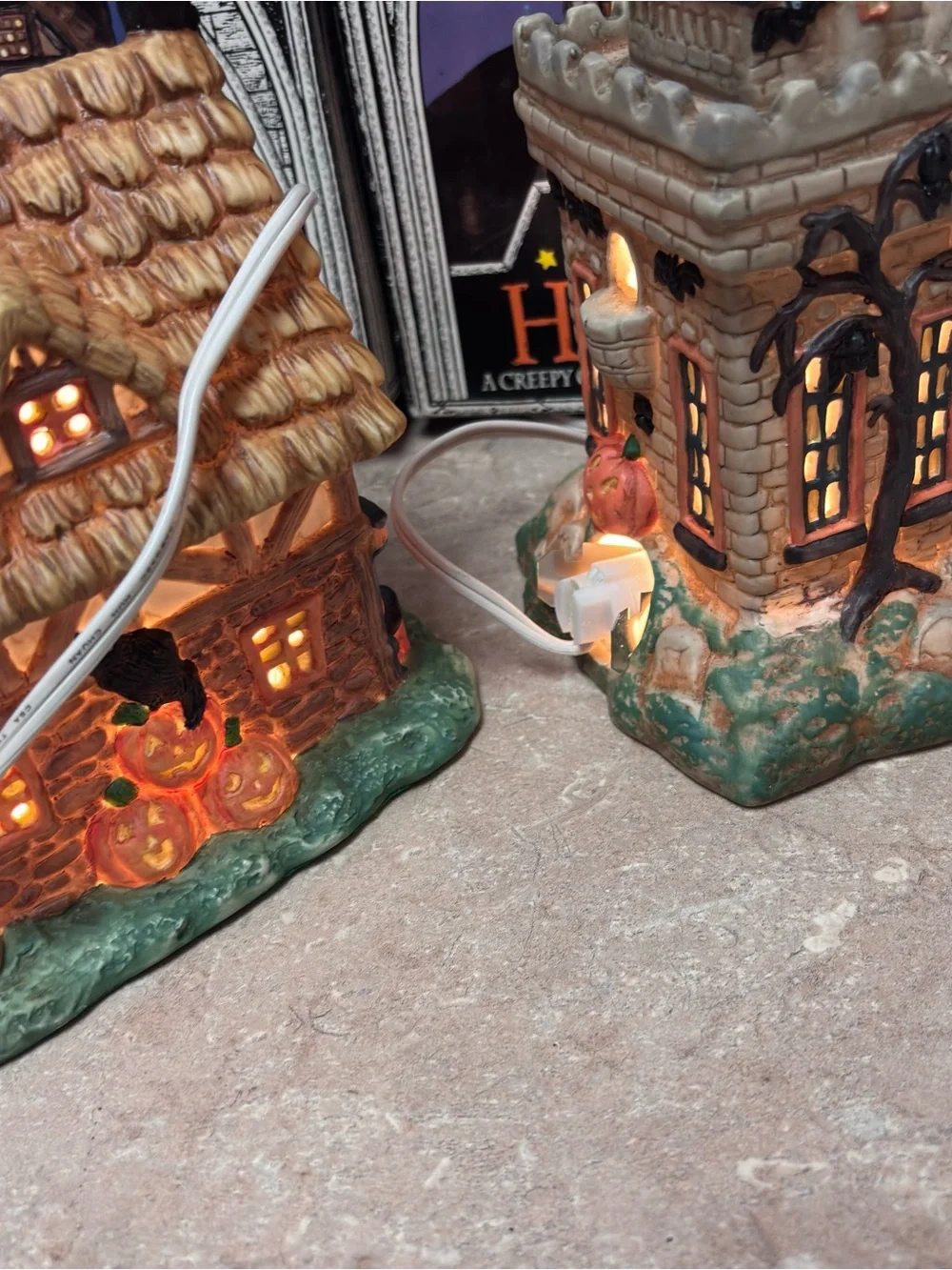 2-VTG Creepy Hollow Witches Cove&Draculas Castle Lighted Halloween House Midwest